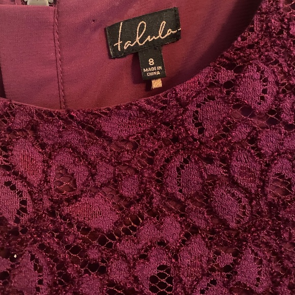 Aritzia Talula Lace Dress - size 8 - Picture 3 of 3